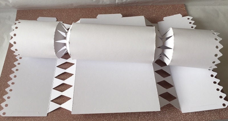 White Christmas crackers