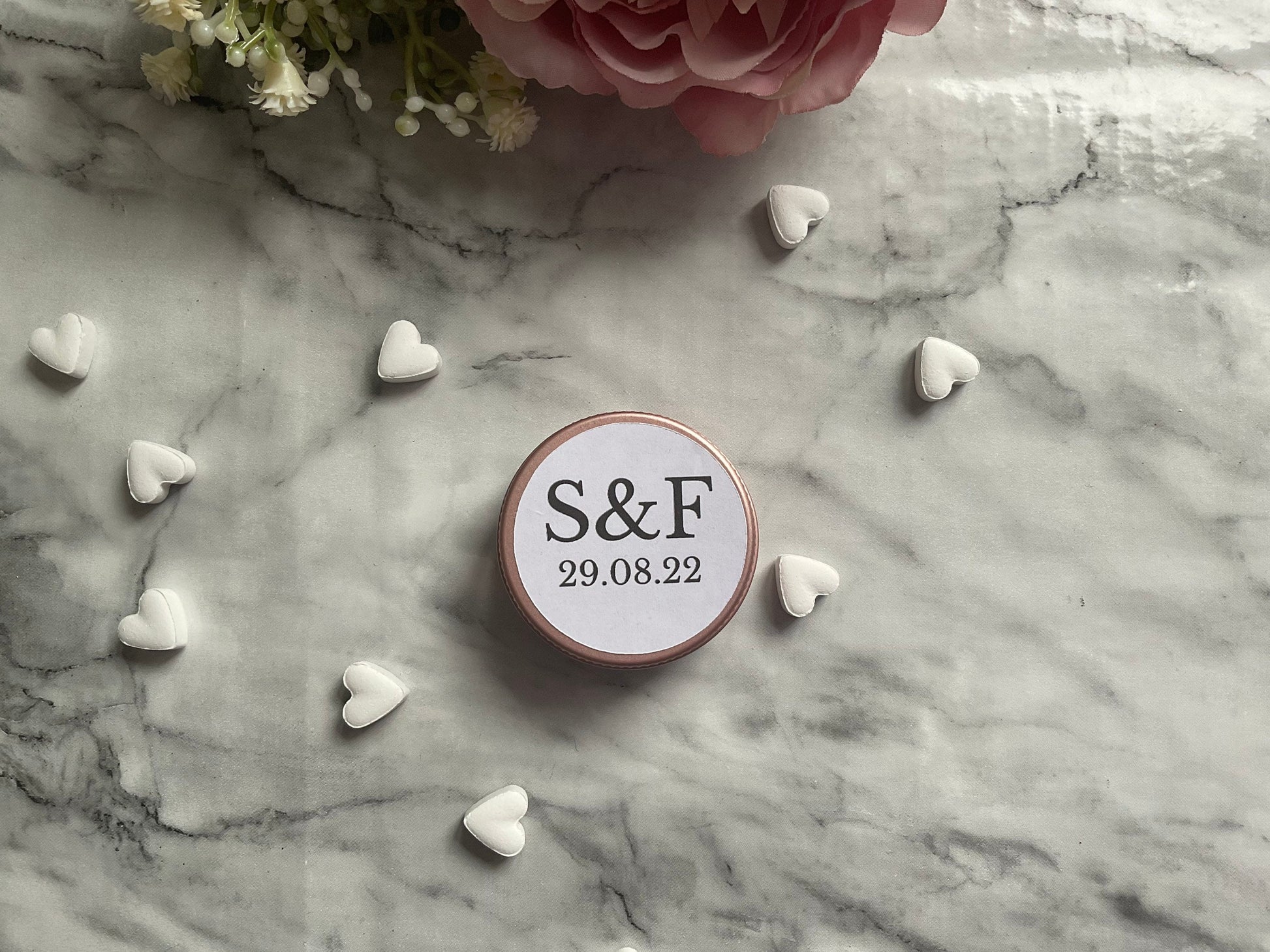 Wedding rose favour tins